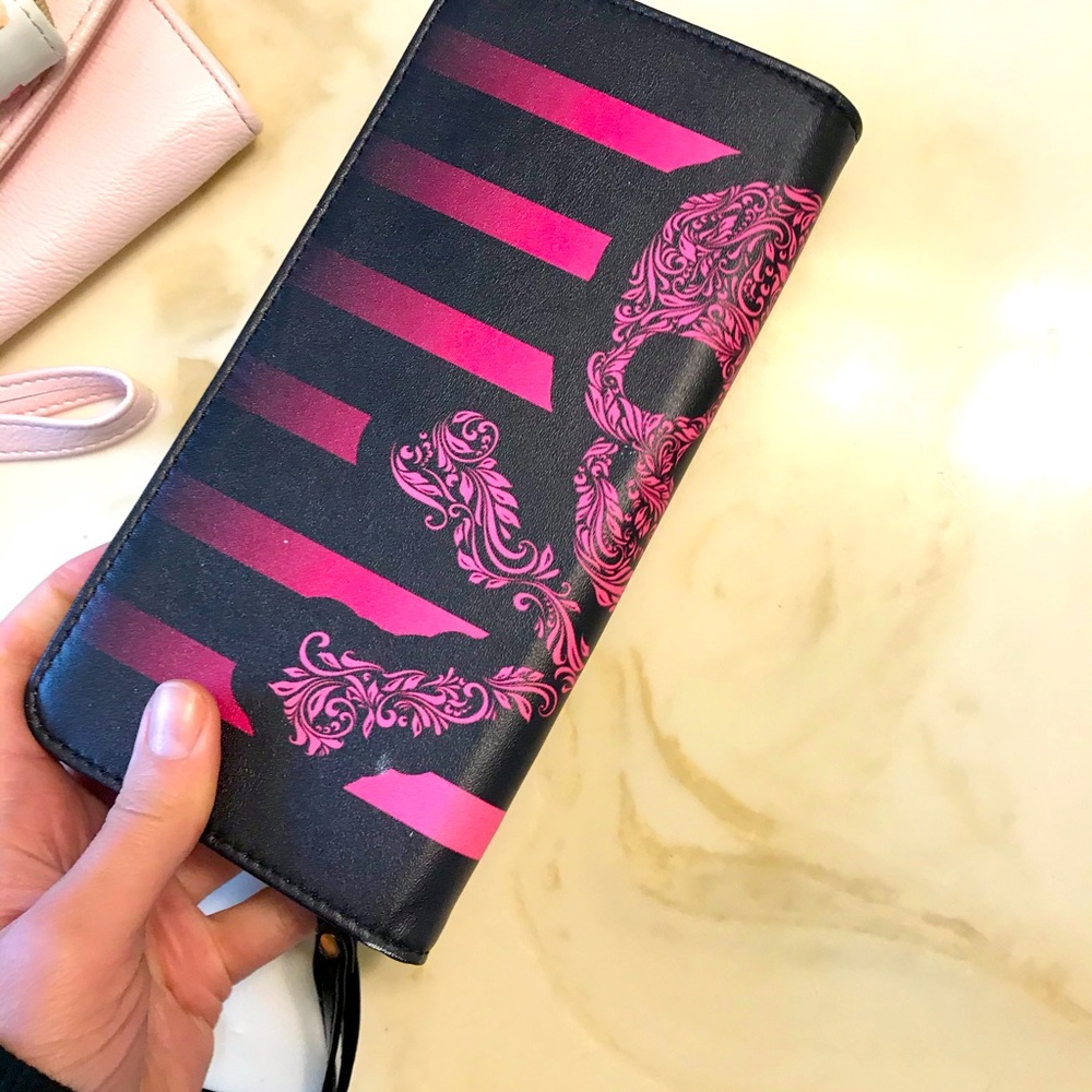 Cute pink and black skull stripe wallet never used